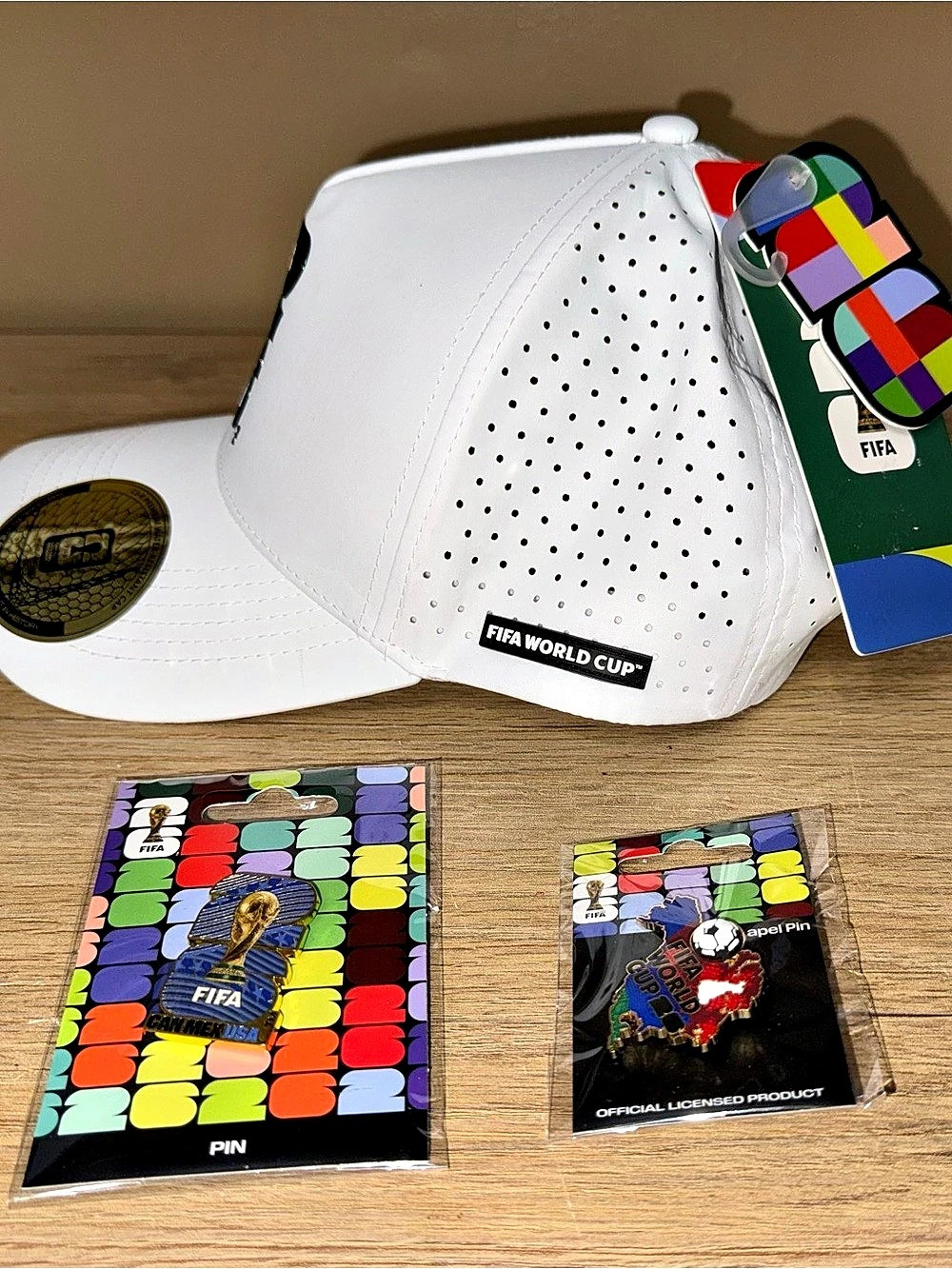 NEW FIFA ‘2026’ World Cup cap & 2 Pins. Size Adult. - Picture 3 of 3